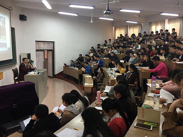 华东神学院举行《宗教事务条例》辅导报告会 华东神学院举行《宗教事务条例》辅导报告会