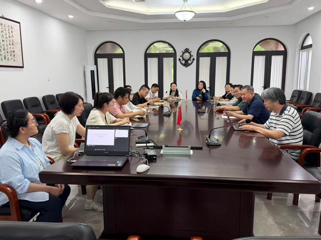 华东神学院举行6月教学研讨活动 华东神学院举行6月教学研讨活动