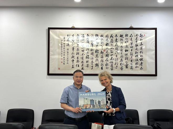 德国北部福音路德教会普世教会参访团访问华东神学院 德国北部福音路德教会普世教会参访团访问华东神学院